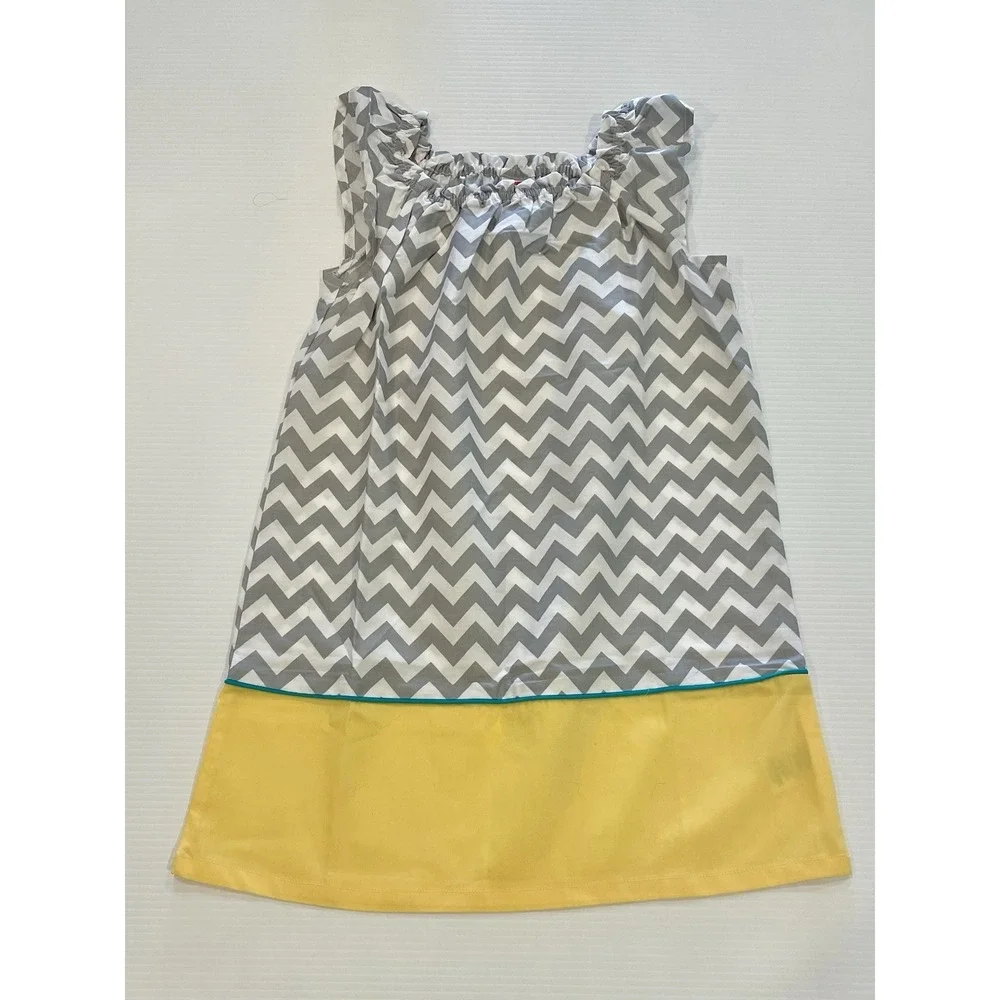 New Healthtex Size Y2K Girl Size 4T Grey White Pattern Short Sleeve Summer Dress